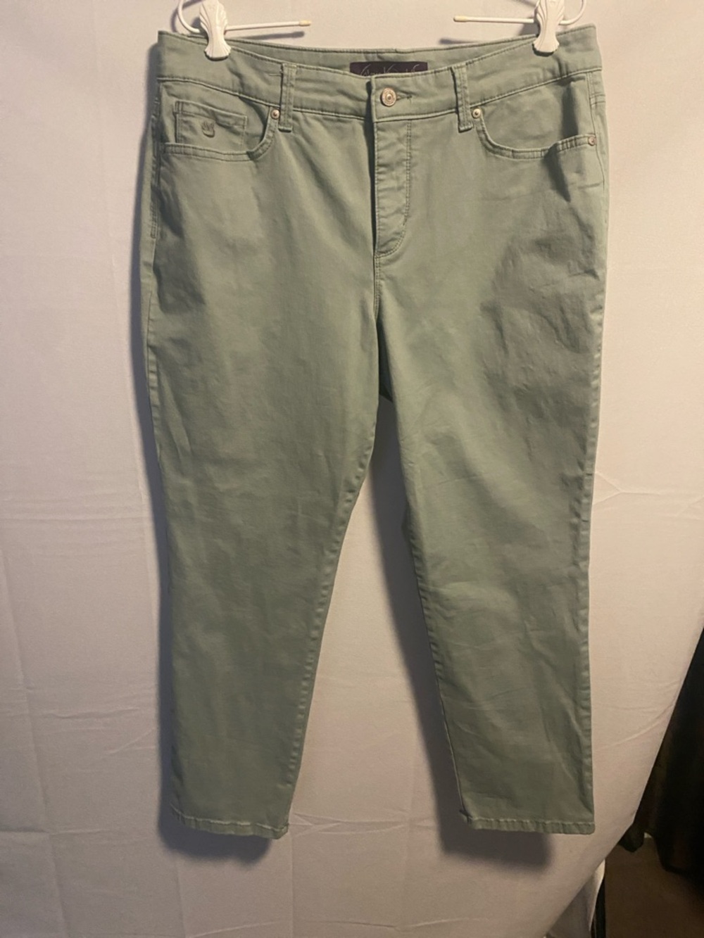 Gloria Vanderbilt Light Sage Green Women's Chinos
